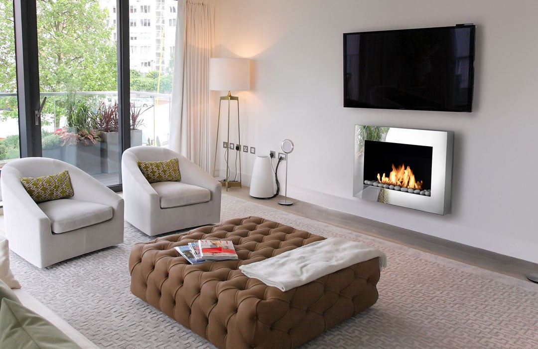 PHANTOM Mirrored Bioethanol Fireplace in living room